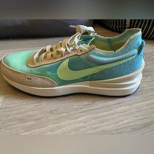 nike waffle one 1 shoes women’s size 10